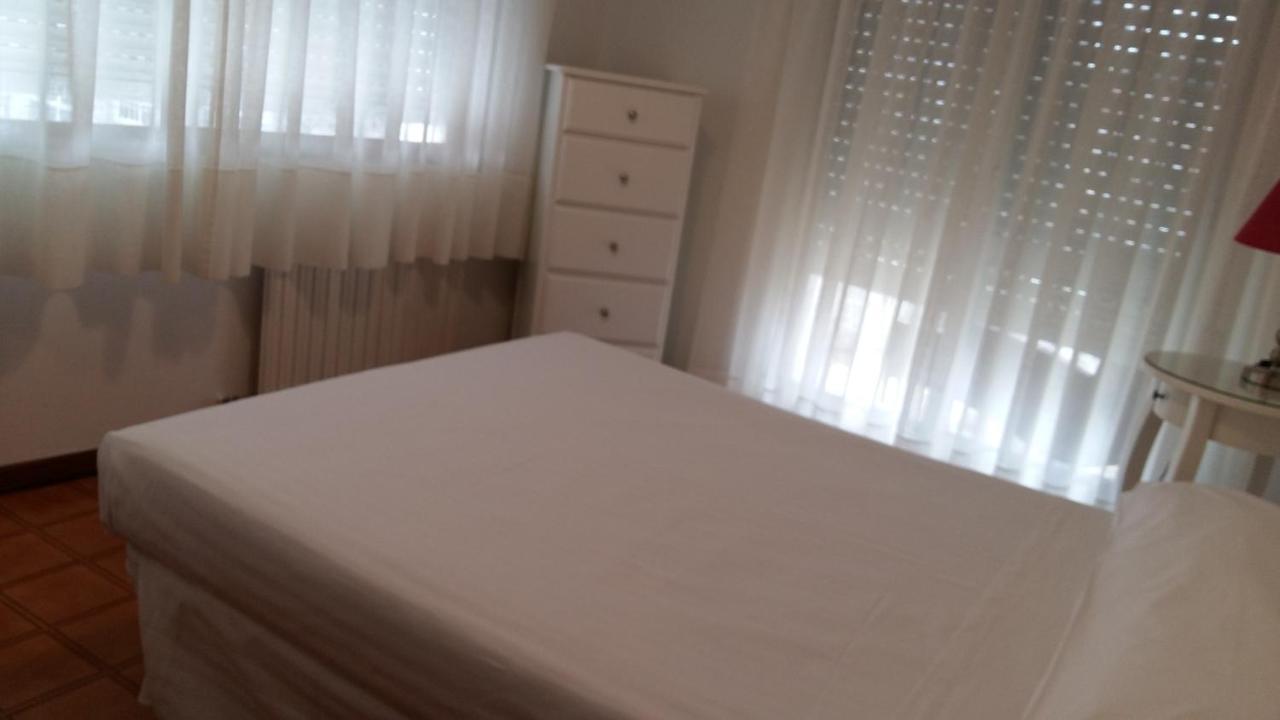 Apartamentos Turisticos Arosa Ogrove O Grove Exterior photo